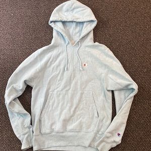 Champion UO Exclusive Classic Overdyed Heathered Hoodie. Blue Sky. Size Small.